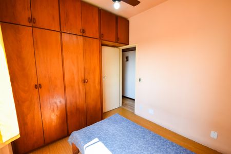 Apartamento à venda com 54m², 2 quartos e 1 vagaQuarto 2