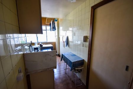 Apartamento à venda com 54m², 2 quartos e 1 vagaCozinha