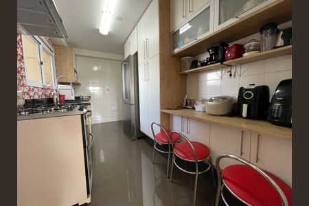 Apartamento à venda com 134m², 3 quartos e 2 vagasCozinha