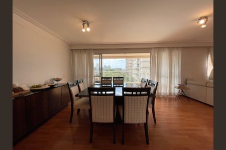 Apartamento à venda com 134m², 3 quartos e 2 vagasSala