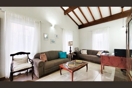 Casa de condomínio para alugar com 413m², 5 quartos e 4 vagas Casa de condomínio para alugar com 413m², 5 quartos e 4 vagasSala