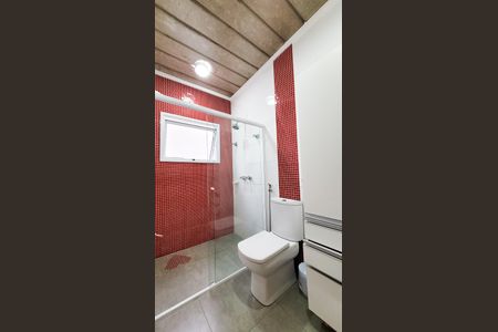 Casa de condomínio para alugar com 413m², 5 quartos e 4 vagas Casa de condomínio para alugar com 413m², 5 quartos e 4 vagasBanheiro da Suíte 2