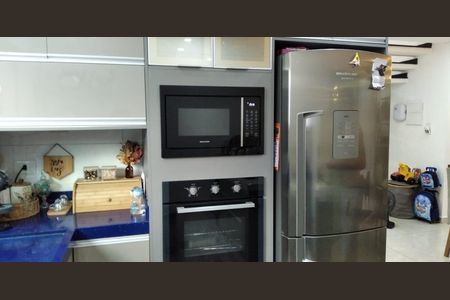 Casa à venda com 143m², 3 quartos e 3 vagas Casa à venda com 143m², 3 quartos e 3 vagasCozinha