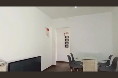 Apartamento à venda com 97m², 4 quartos e 2 vagasSala