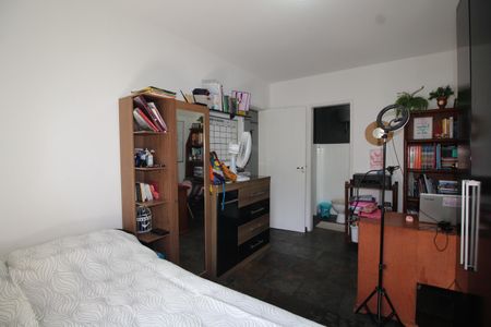 Apartamento à venda com 97m², 4 quartos e 2 vagasQuarto 3 - Suíte