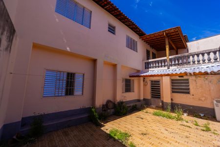 Casa à venda com 310m², 3 quartos e 3 vagasEdícula