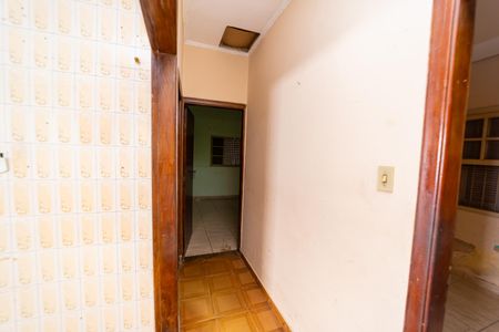 Casa à venda com 310m², 3 quartos e 3 vagasCorredor