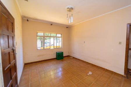 Casa à venda com 310m², 3 quartos e 3 vagasSala