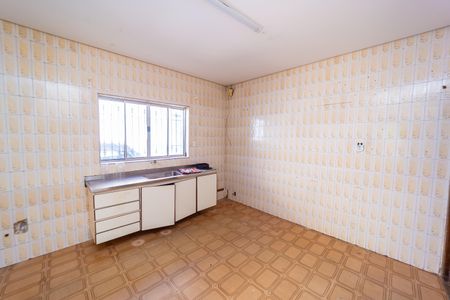 Casa à venda com 310m², 3 quartos e 3 vagasCozinha