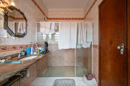 Casa à venda com 500m², 5 quartos e 2 vagasBanheiro da Suíte 1