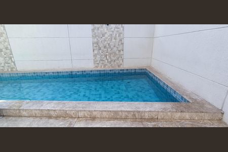 Apartamento à venda com 31m², 1 quarto e sem vagaÁrea comum - Piscina