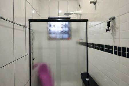 Casa para alugar com 88m², 2 quartos e 2 vagasBanheiro da Suíte