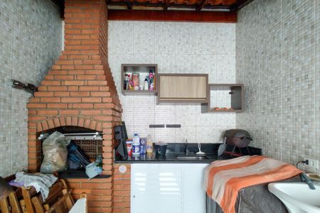 Casa para alugar com 88m², 2 quartos e 2 vagasQuintal