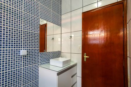 Casa para alugar com 88m², 2 quartos e 2 vagasBanheiro