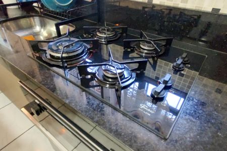 Casa para alugar com 88m², 2 quartos e 2 vagasCozinha