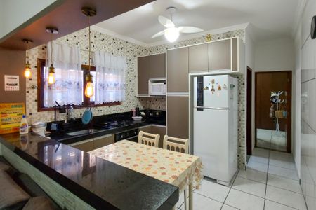 Casa para alugar com 88m², 2 quartos e 2 vagasCozinha