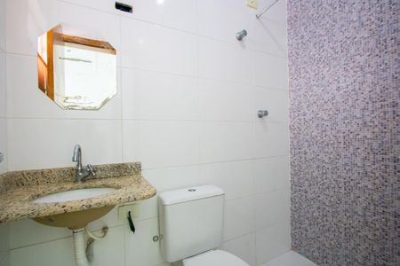 Apartamento para alugar com 47m², 2 quartos e 1 vaga Apartamento para alugar com 47m², 2 quartos e 1 vagaBanheiro social