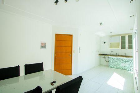 Apartamento para alugar com 47m², 2 quartos e 1 vaga Apartamento para alugar com 47m², 2 quartos e 1 vagaSala