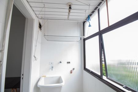 Apartamento para alugar com 70m², 2 quartos e 1 vagaÁrea de Serviço