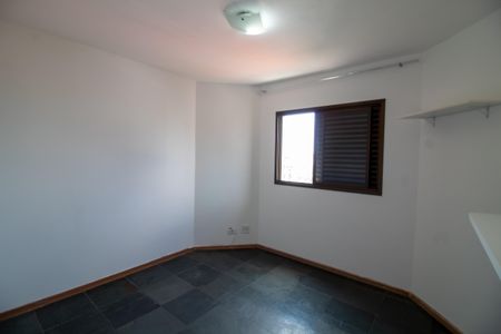 Apartamento para alugar com 70m², 2 quartos e 1 vagaQuarto 