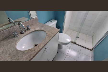 Apartamento à venda com 147m², 3 quartos e 3 vagas Apartamento à venda com 147m², 3 quartos e 3 vagasBanheiro Suíte 1