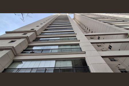 Apartamento à venda com 147m², 3 quartos e 3 vagas Apartamento à venda com 147m², 3 quartos e 3 vagasFachada