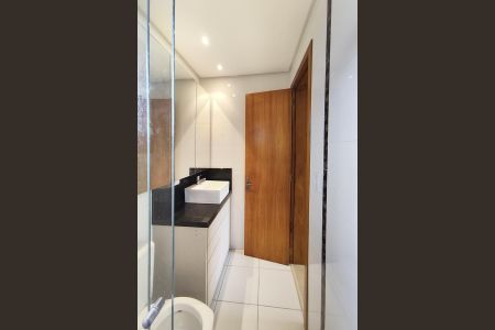 Apartamento à venda com 60m², 2 quartos e sem vaga Apartamento à venda com 60m², 2 quartos e sem vagaBanheiro 1