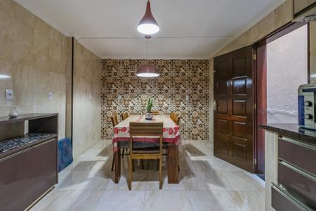 Casa à venda com 190m², 4 quartos e 1 vagaCozinha