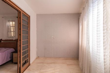 Casa à venda com 190m², 4 quartos e 1 vagaQuarto 1