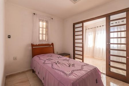 Casa à venda com 190m², 4 quartos e 1 vagaQuarto 1