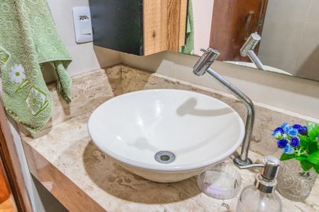 Casa à venda com 190m², 4 quartos e 1 vagaBanheiro da Suíte