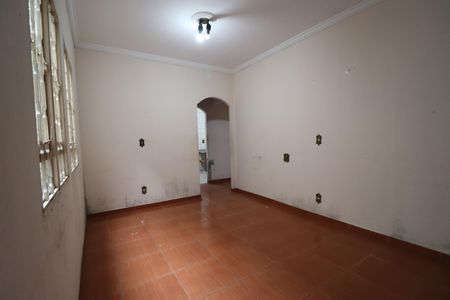 Casa à venda com 90m², 3 quartos e 3 vagasSala