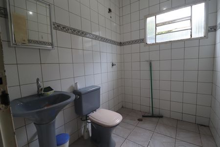 Casa à venda com 90m², 3 quartos e 3 vagasBanheiro