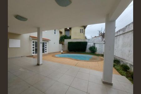 Casa à venda com 304m², 4 quartos e 3 vagas
