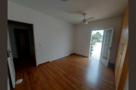 Casa à venda com 304m², 4 quartos e 3 vagas