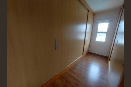 Casa à venda com 304m², 4 quartos e 3 vagas