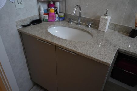 Apartamento à venda com 119m², 3 quartos e 2 vagasBanheiro da Suíte 3
