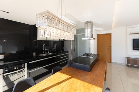 Apartamento para alugar com 69m², 2 quartos e 2 vagas Apartamento para alugar com 69m², 2 quartos e 2 vagasCozinha