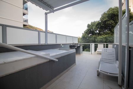 Apartamento à venda com 90m², 1 quarto e 1 vagaÁrea comum