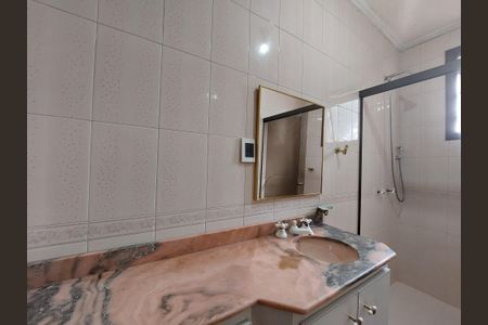 Casa à venda com 486m², 4 quartos e 4 vagas Casa à venda com 486m², 4 quartos e 4 vagasBanheiro Social