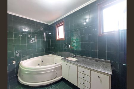 Casa à venda com 486m², 4 quartos e 4 vagas Casa à venda com 486m², 4 quartos e 4 vagasBanheiro Suíte 1