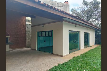 Casa à venda com 486m², 4 quartos e 4 vagas Casa à venda com 486m², 4 quartos e 4 vagasÁrea de Lazer