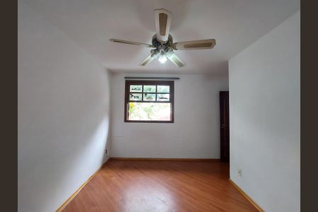 Casa à venda com 486m², 4 quartos e 4 vagas Casa à venda com 486m², 4 quartos e 4 vagasSuíte 2