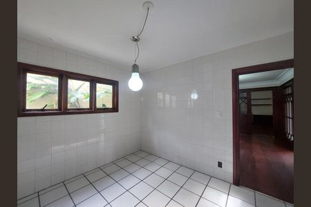 Casa à venda com 486m², 4 quartos e 4 vagas Casa à venda com 486m², 4 quartos e 4 vagasCopa