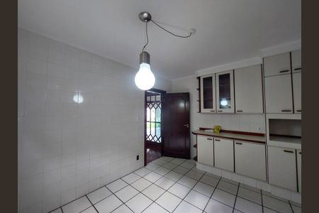 Casa à venda com 486m², 4 quartos e 4 vagas Casa à venda com 486m², 4 quartos e 4 vagasCopa