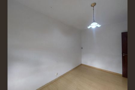 Casa à venda com 486m², 4 quartos e 4 vagas Casa à venda com 486m², 4 quartos e 4 vagasQuarto 1