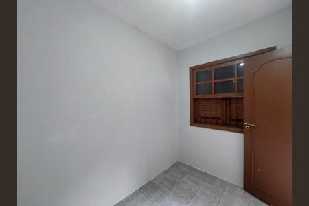 Casa à venda com 486m², 4 quartos e 4 vagas Casa à venda com 486m², 4 quartos e 4 vagasQuarto de Serviço