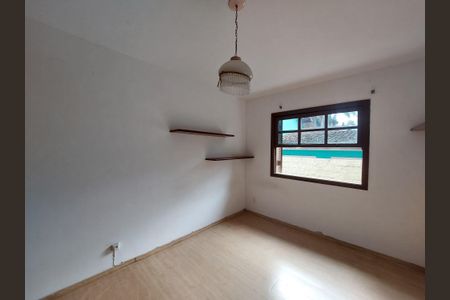 Casa à venda com 486m², 4 quartos e 4 vagas Casa à venda com 486m², 4 quartos e 4 vagasQuarto 2