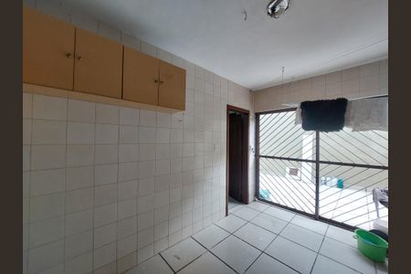 Casa à venda com 486m², 4 quartos e 4 vagas Casa à venda com 486m², 4 quartos e 4 vagasÁrea de Serviço