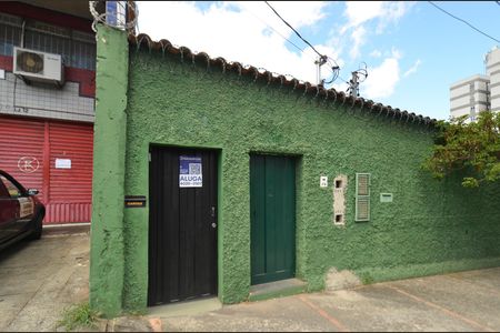 Studio para alugar com 28m², 1 quarto e sem vaga Studio para alugar com 28m², 1 quarto e sem vagaFachada